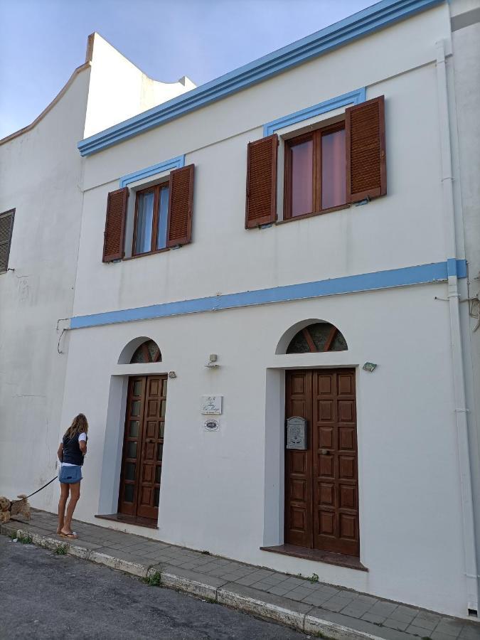 Ca' Margo Hotel Calasetta Quarto foto
